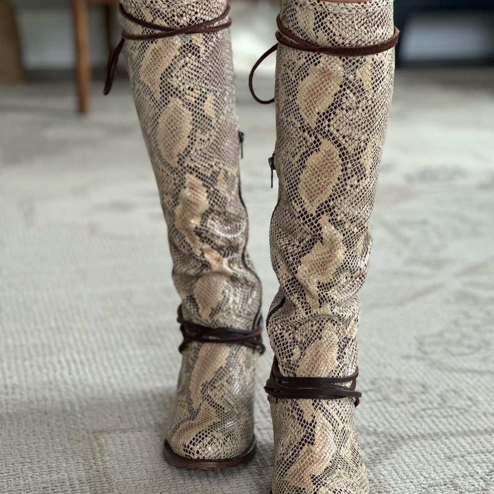 Freebird Snakeskin COAL Tall Boots 🔥Size 9